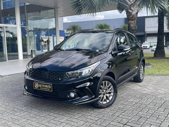FIAT ARGO 1.8 E.TORQ FLEX TREKKING AT6 FIAT ARGO 1.8 E.TORQ FLEX TREKKING AT6
